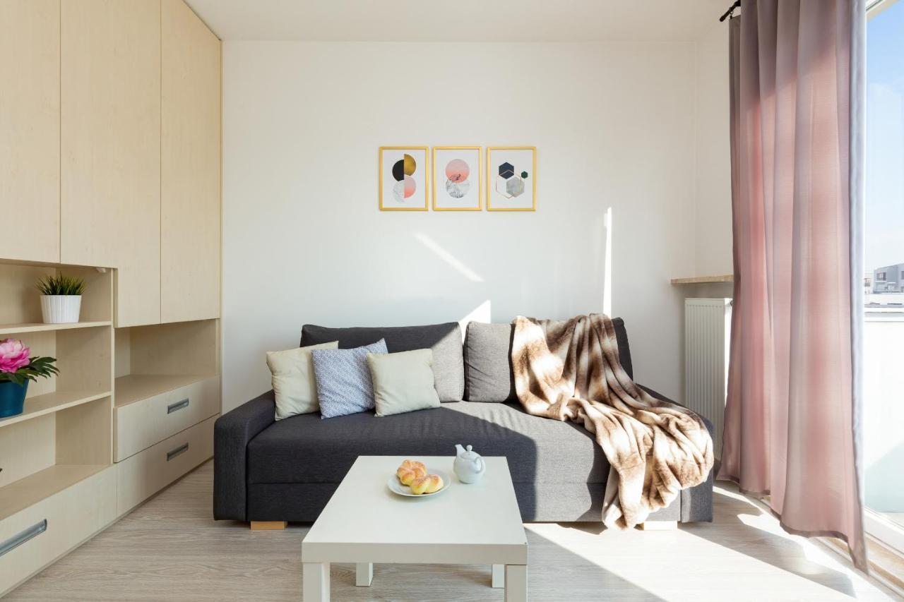Metro Bielany Apartments By Noclegi Renters Warschau Buitenkant foto