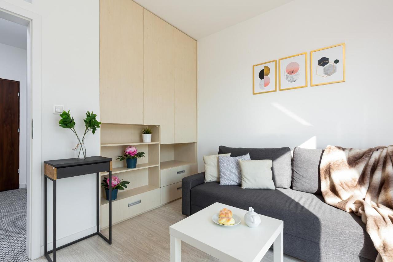 Metro Bielany Apartments By Noclegi Renters Warschau Buitenkant foto