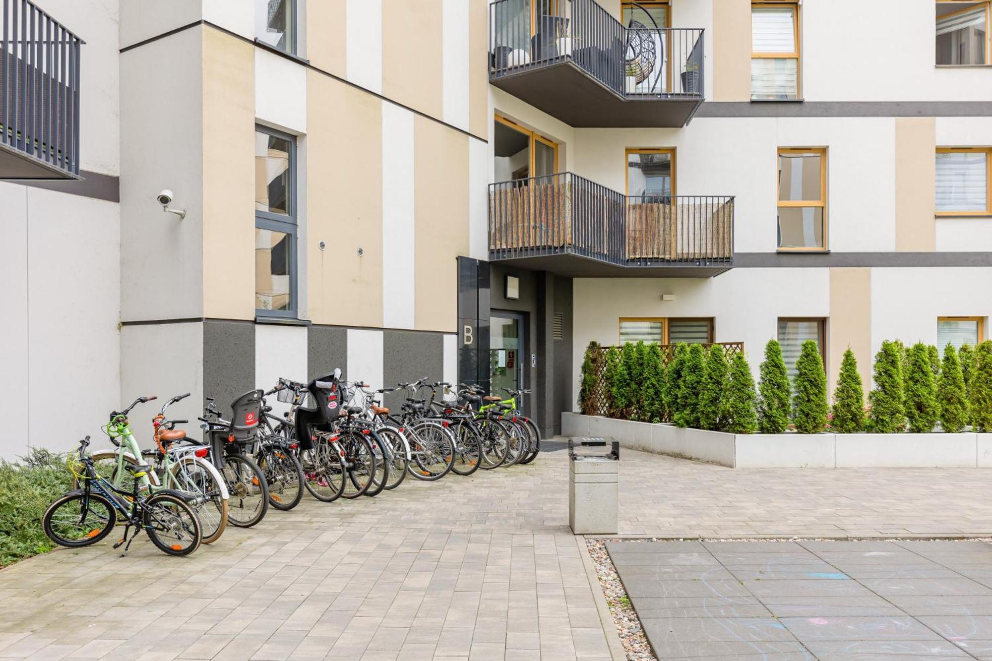 Metro Bielany Apartments By Noclegi Renters Warschau Buitenkant foto