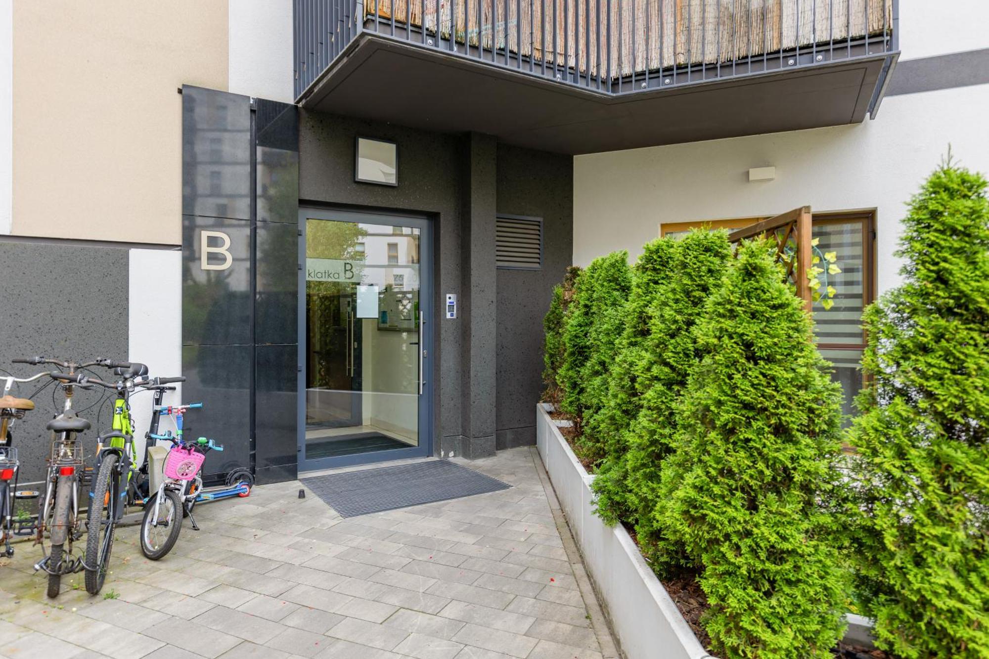 Metro Bielany Apartments By Noclegi Renters Warschau Buitenkant foto
